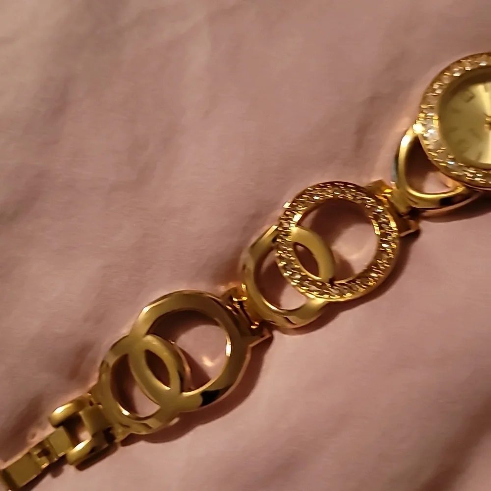 New York &‎ Company Gold Circular Geometric Crystal Links Bracelet Watch